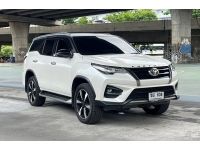 Toyota FORTUNER 2.8 SIGMA4 TRD Sportivo 4WD AT ปี 2022 Black TOP รูปที่ 2